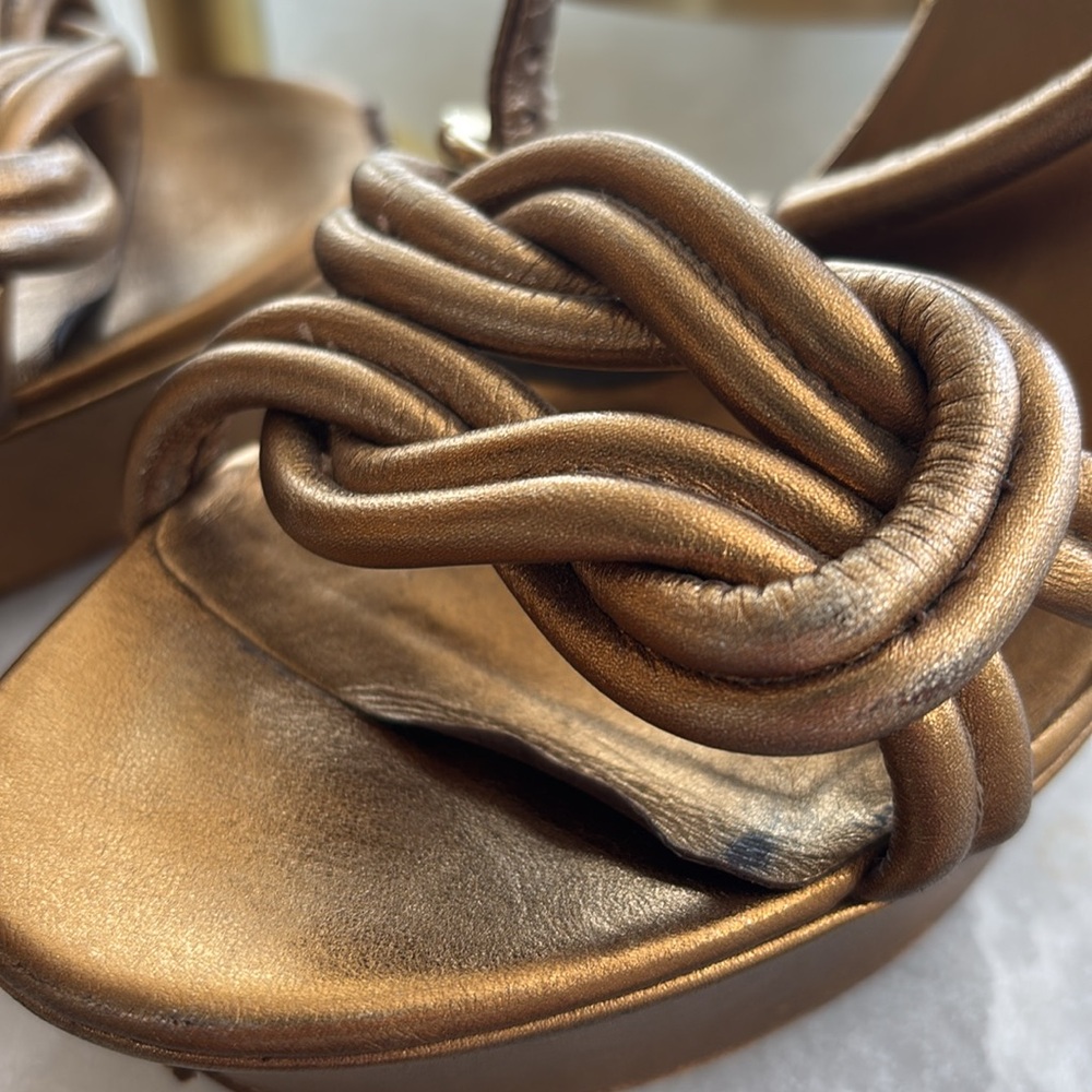 Gucci Women's Metallic Bronze Platform  Heels - Picture 8 of 10